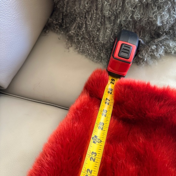 H&M RED FUR FAUX FUR COAT WINTER COAT - Picture 7 of 7